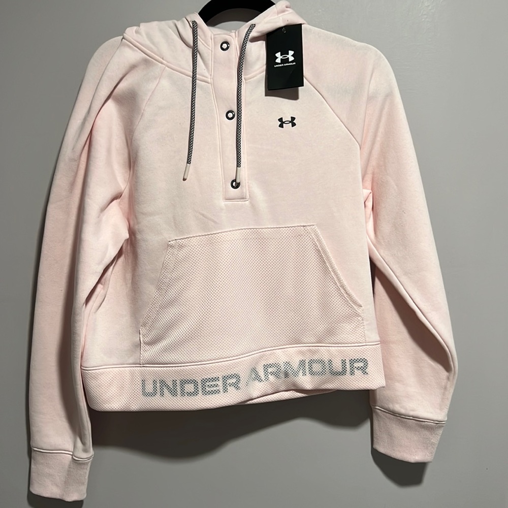 pink under armour cropped hoodie size s never work